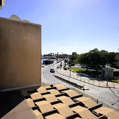 Marinas Harbour Court Budget 210 Apartment