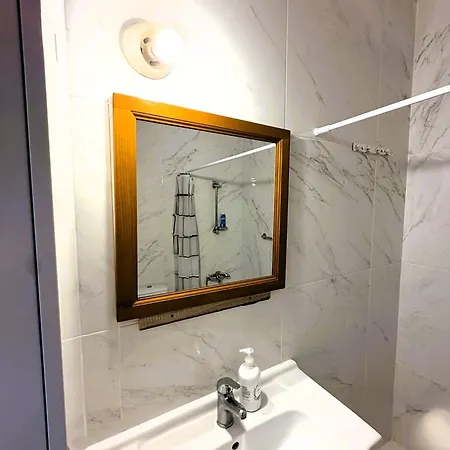 Апартаменты Signature Marinas Harbour Court Budget 210