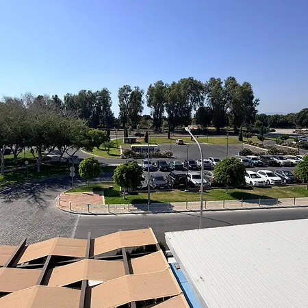 Marinas Harbour Court Budget 210 Apartment